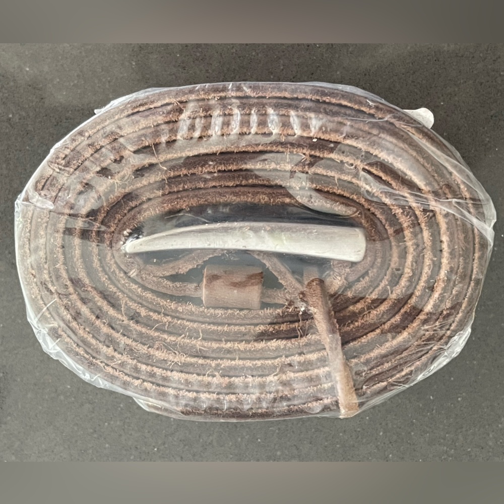 NEW IN BAG MEN’s Belt. Brown Leather 50”.